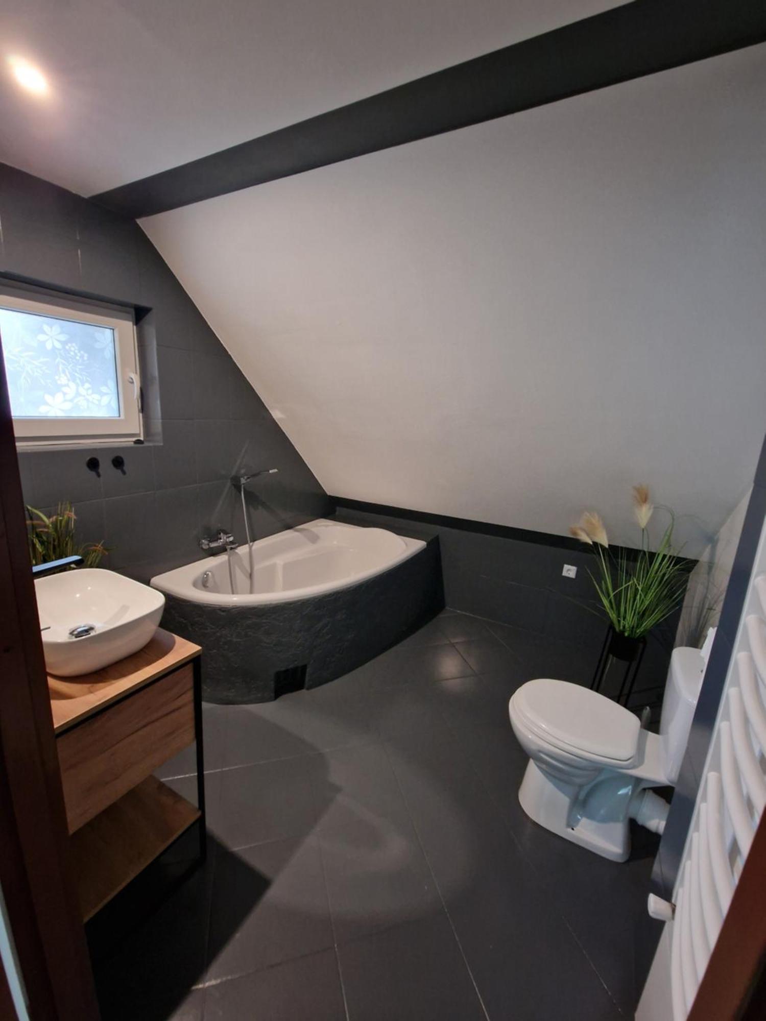 Apartamenty Pod Sosnami Ostroda Miedzylesie 6Os Bagian luar foto